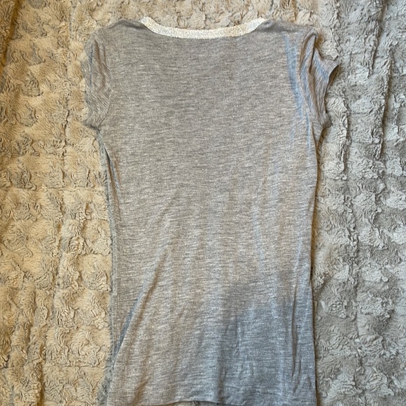 Calvin Klein t-shirt with sparkly ✨✨✨ neck - Picture 4 of 4